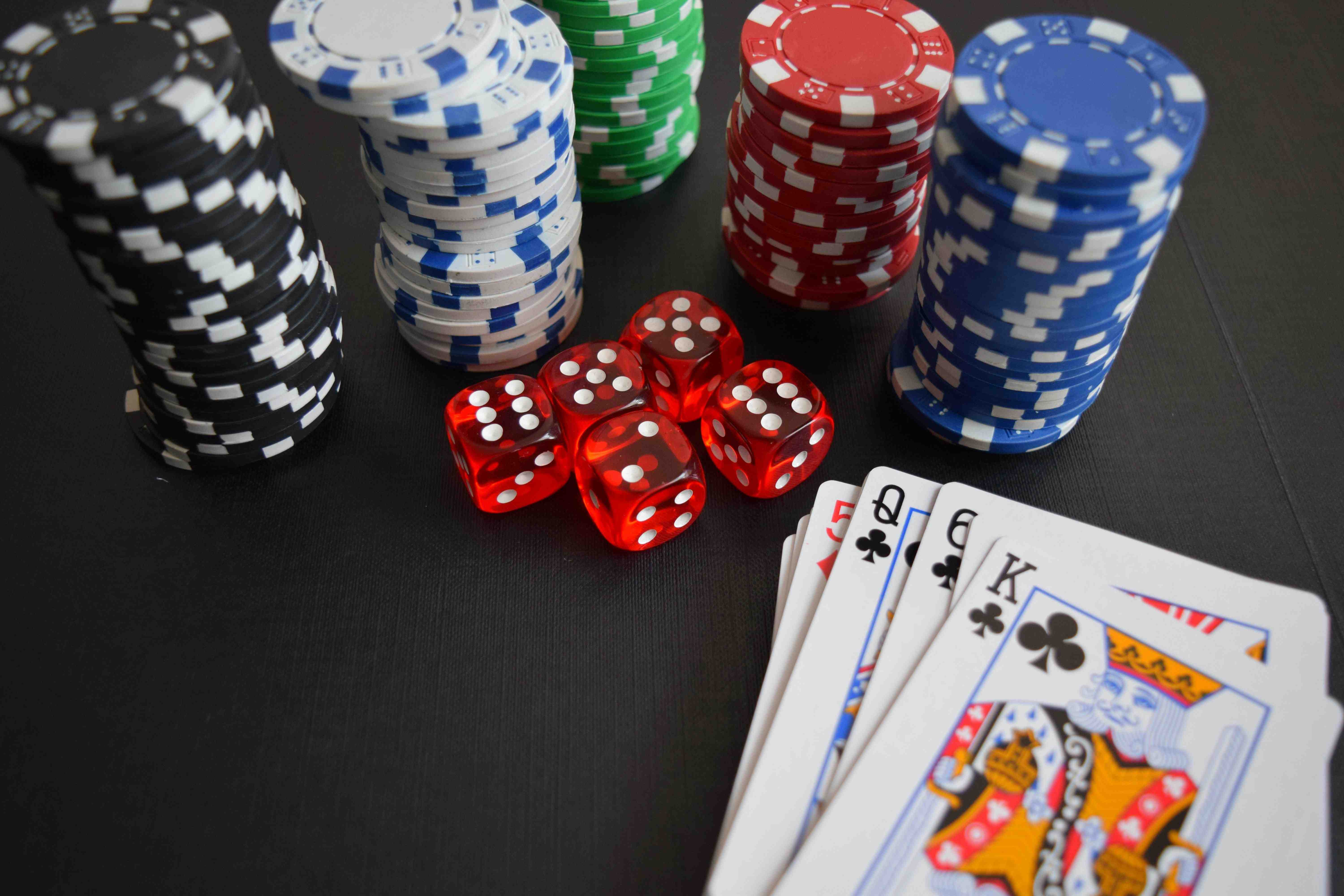 Giao diện ss66 trên điện thoại di động hiển thị sportsbook và casino trực tuyến